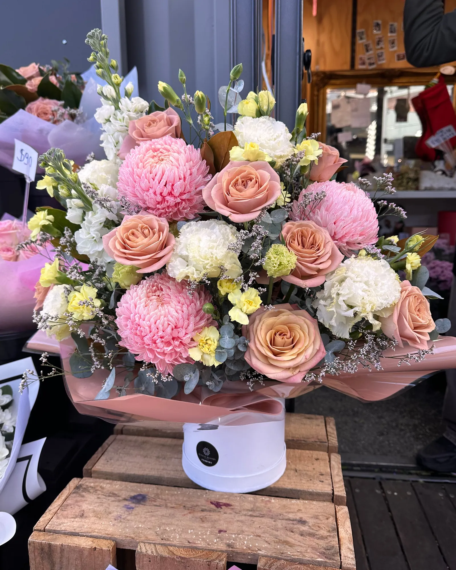 Cappuccino Rose Hatbox